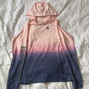 I’m selling this shirt form Abercrombie